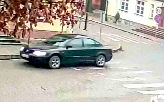 Policja znalazła samochód bandytów, którzy napadli na właściciela kantoru w Piszu